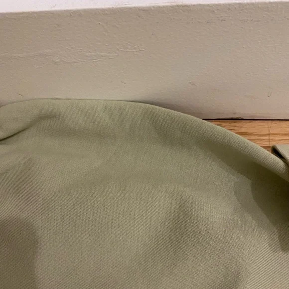 TNA sweatsuit - Picture 3 of 4